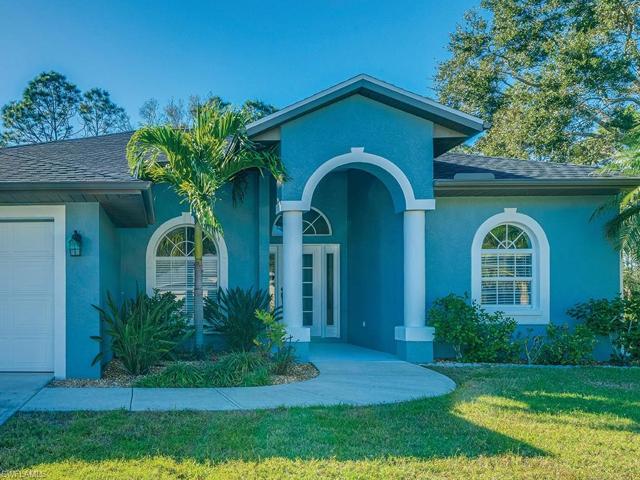 This 3 bedroom, 2 bath home with a den is perfectly positioned on just shy of an acre.