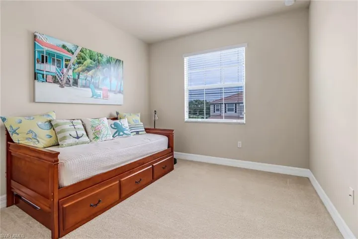 Guest bedroom #1
