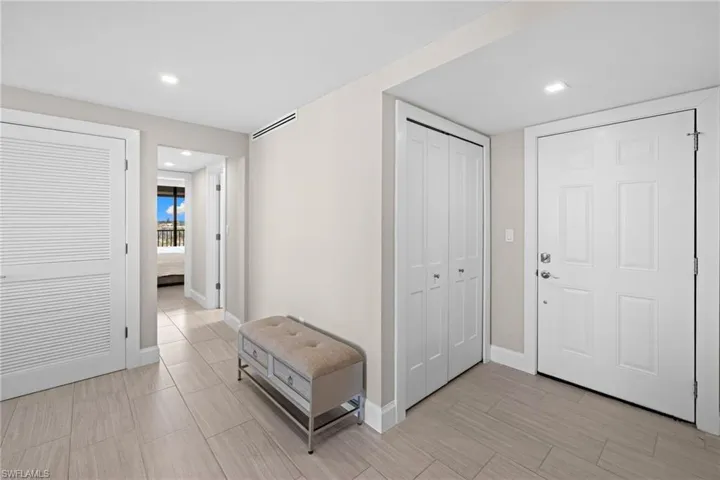 10482 Gulf Shore Dr 251, Naples, Florida 34108