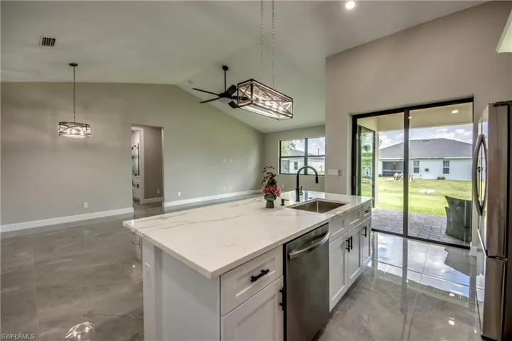 PHOTOS OF:  111 SW 35TH AVE