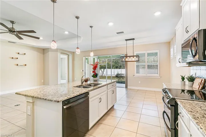 3028 Royal Gardens Ave, Fort Myers, Florida 33916