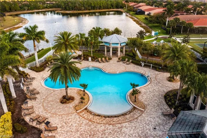 3028 Royal Gardens Ave, Fort Myers, Florida 33916