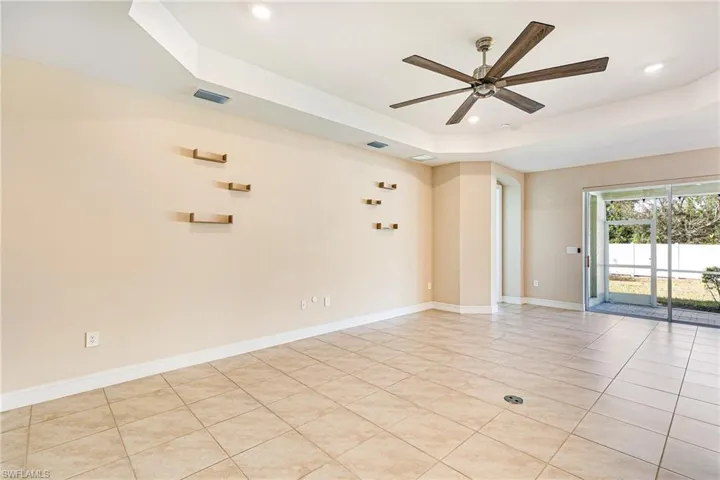 3028 Royal Gardens Ave, Fort Myers, Florida 33916