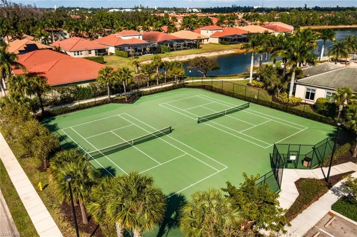 3028 Royal Gardens Ave, Fort Myers, Florida 33916