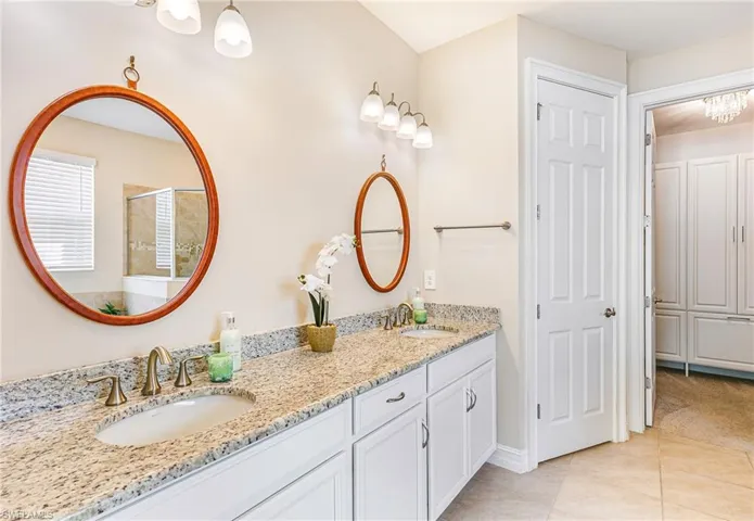 3028 Royal Gardens Ave, Fort Myers, Florida 33916