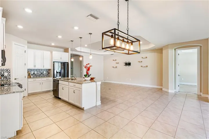3028 Royal Gardens Ave, Fort Myers, Florida 33916