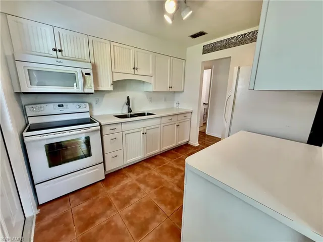 36 Heath Aster Ln, Lehigh Acres, Florida 33936