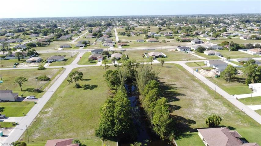 2520 NW 18th  PL, CAPE CORAL, FL 33993