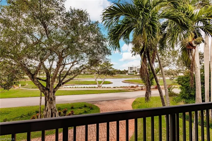 376 Leatherfern Ln, Marco Island, Florida 34145