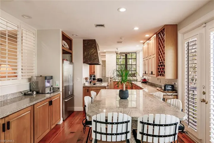 376 Leatherfern Ln, Marco Island, Florida 34145