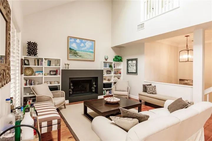 376 Leatherfern Ln, Marco Island, Florida 34145