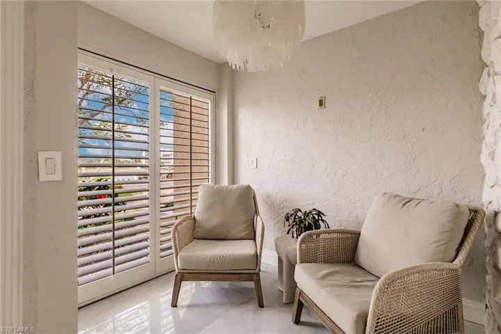 376 Leatherfern Ln, Marco Island, Florida 34145