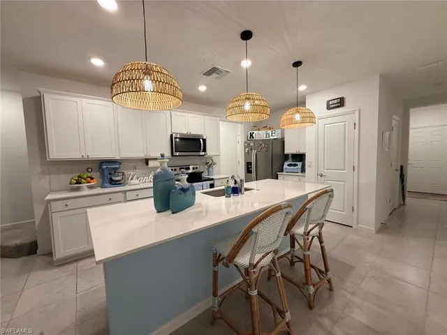 1425 Weeping Willow Ct, Cape Coral, Florida 33909