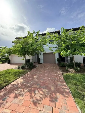 1425 Weeping Willow Ct, Cape Coral, Florida 33909