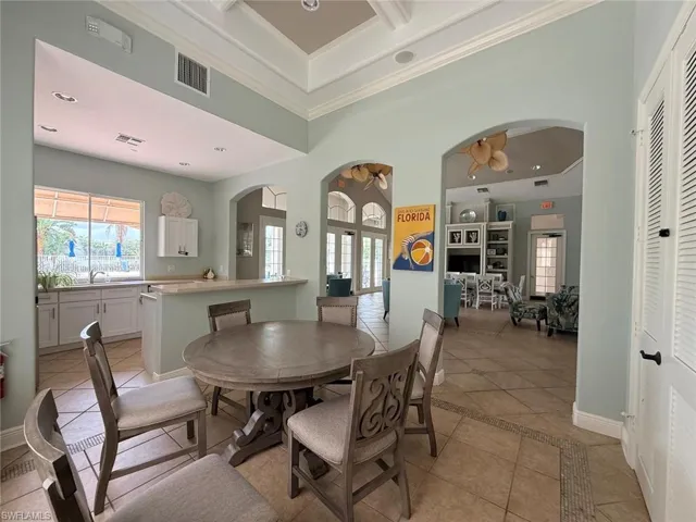 1425 Weeping Willow Ct, Cape Coral, Florida 33909