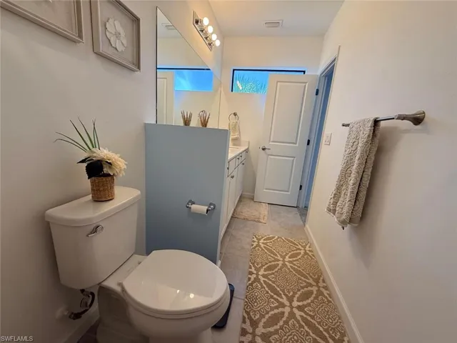 1425 Weeping Willow Ct, Cape Coral, Florida 33909