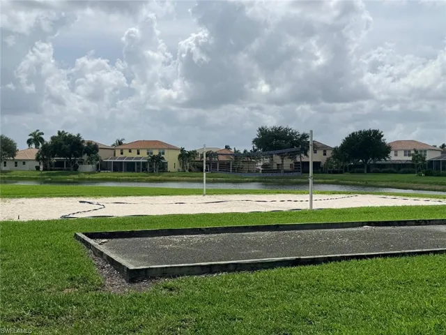 1425 Weeping Willow Ct, Cape Coral, Florida 33909