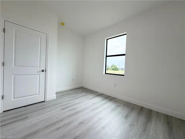 Guest bedroom