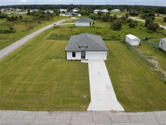 1042 Monday St, Labelle, Florida 33935