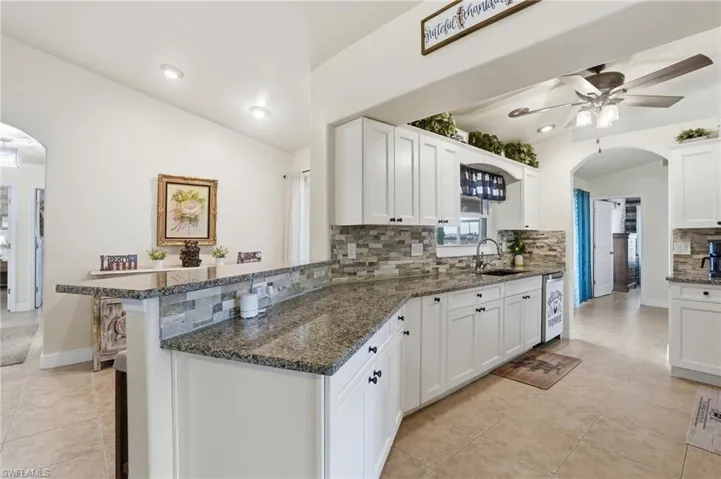 2823 NW Juanita  PL, Cape Coral, FL 33993