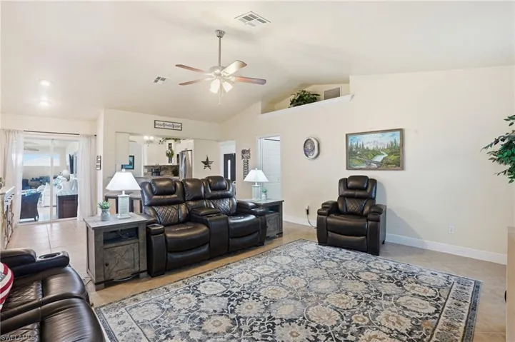 2823 NW Juanita  PL, Cape Coral, FL 33993