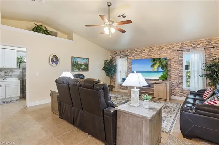 2823 NW Juanita  PL, Cape Coral, FL 33993