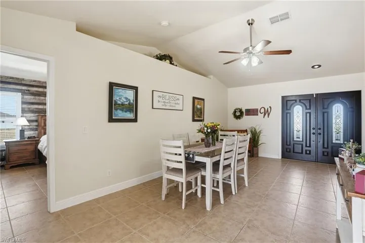 2823 NW Juanita  PL, Cape Coral, FL 33993