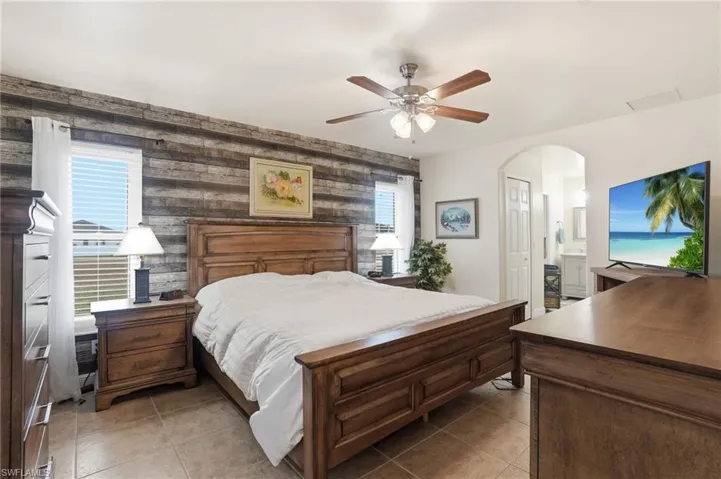 2823 NW Juanita  PL, Cape Coral, FL 33993