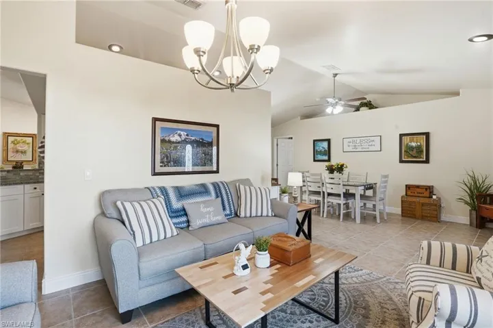 2823 NW Juanita  PL, Cape Coral, FL 33993