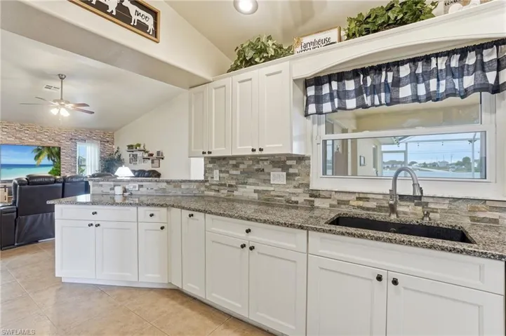 2823 NW Juanita  PL, Cape Coral, FL 33993