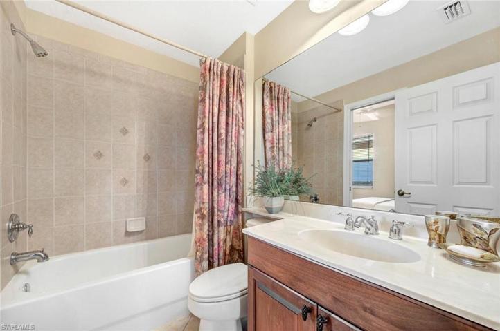 7846  Founders  CIR, Naples, FL 34104