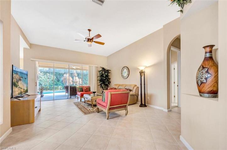 7846  Founders  CIR, Naples, FL 34104