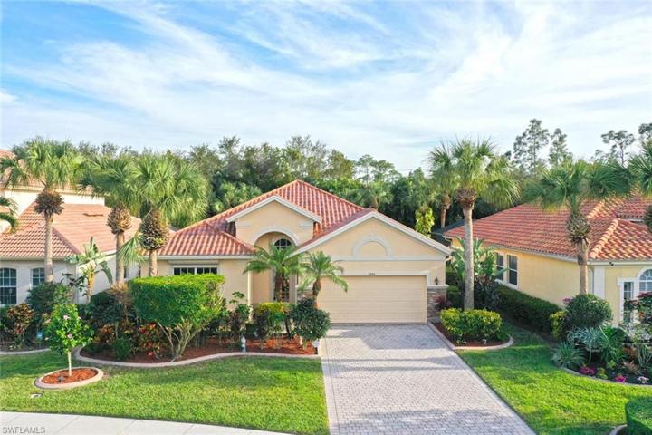 7846  Founders  CIR, Naples, FL 34104