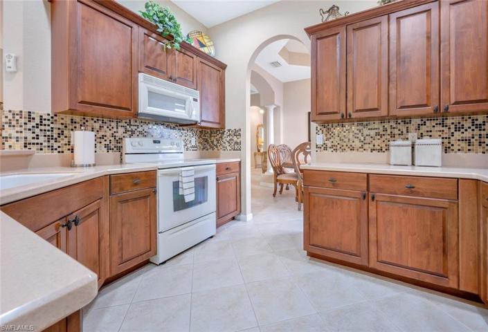 7846  Founders  CIR, Naples, FL 34104