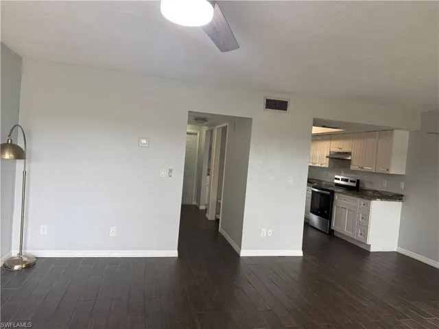 5917 Littlestone Ct 103, North Fort Myers, Florida 33903