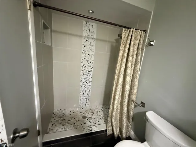 Guess Bath