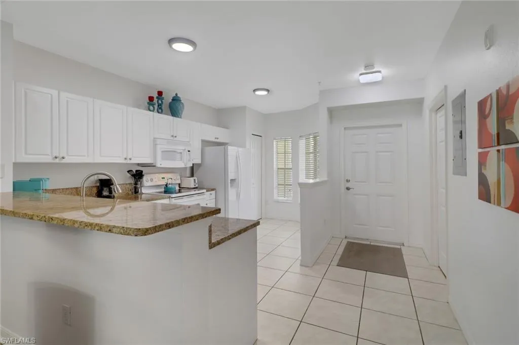 9175 Celeste DR, Naples, FL 34113,224069707