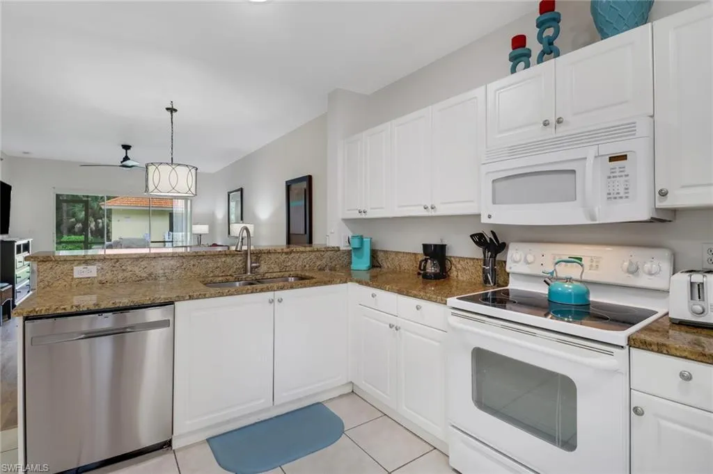 9175 Celeste DR, Naples, FL 34113,224069707