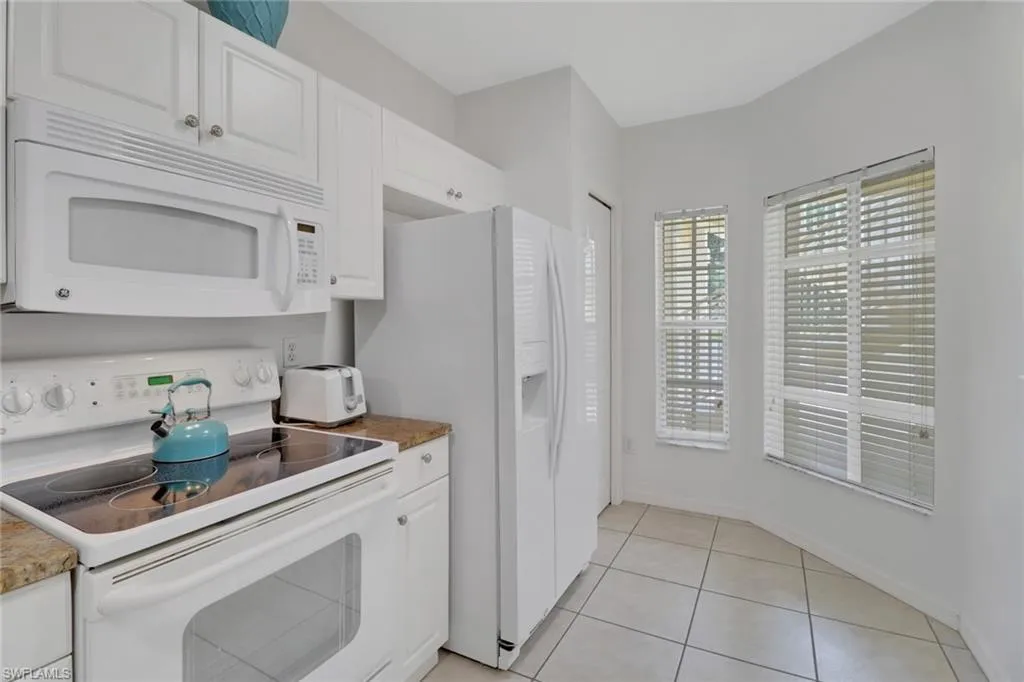 9175 Celeste DR, Naples, FL 34113,224069707