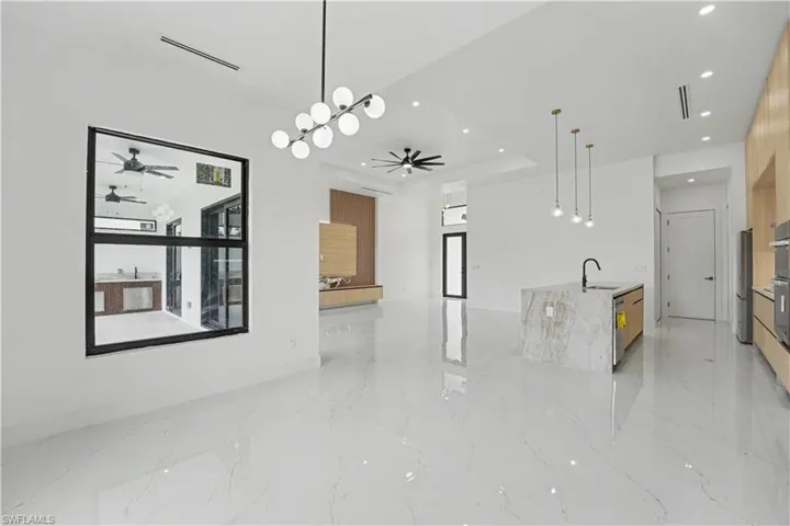 3500 Ne 17th Pl, Cape Coral, Florida 33909