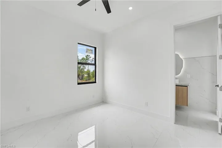 3500 Ne 17th Pl, Cape Coral, Florida 33909