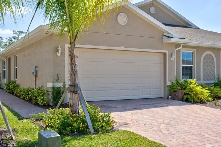 20679  Plumwood  LOOP, North Fort Myers, FL 33917
