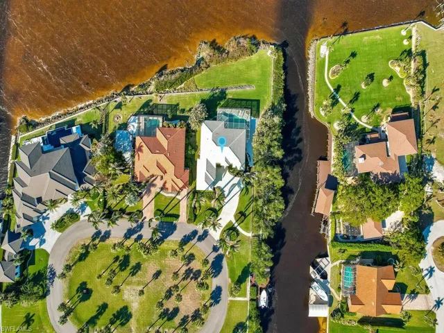 15051  Intracoastal  CT, Fort Myers, FL 33908