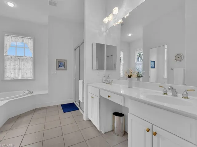 15051  Intracoastal  CT, Fort Myers, FL 33908