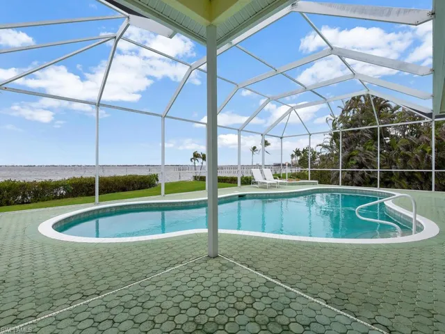 15051  Intracoastal  CT, Fort Myers, FL 33908