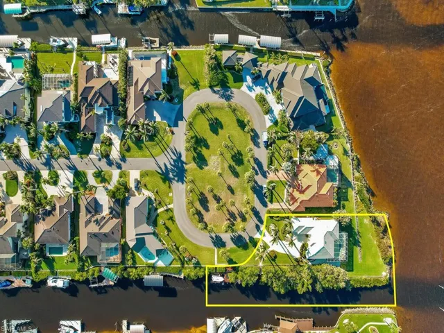 15051  Intracoastal  CT, Fort Myers, FL 33908