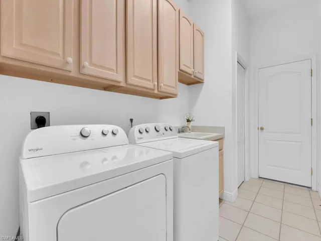 15051  Intracoastal  CT, Fort Myers, FL 33908