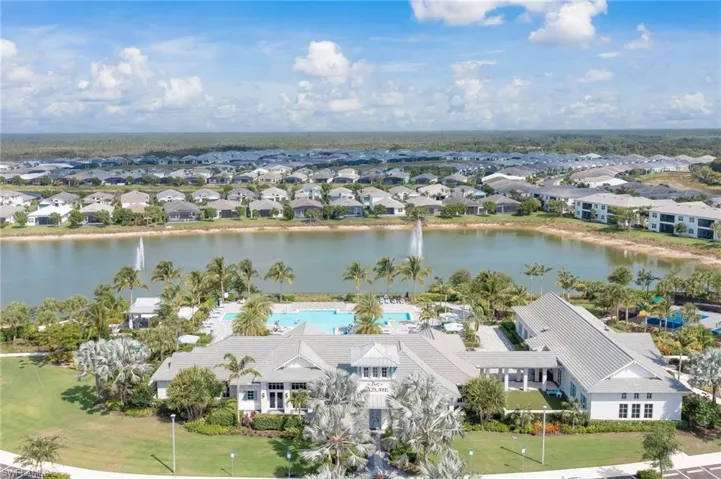 Aerial perspective of Auzue at Hacienda Lakes