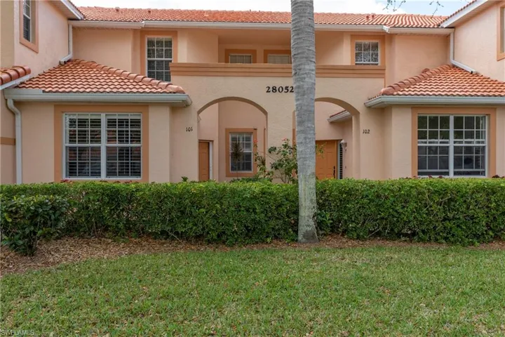 28052  Palmas Grandes  LN, Bonita Springs, FL 34135