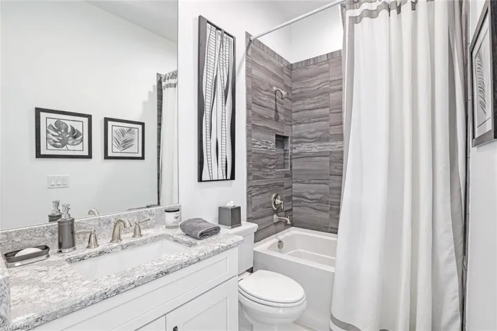 Guest Bathroom 2 Ensuite